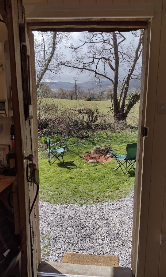 Chalet The *